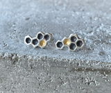 Geometric honeycomb studs