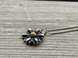 Daisy pendant