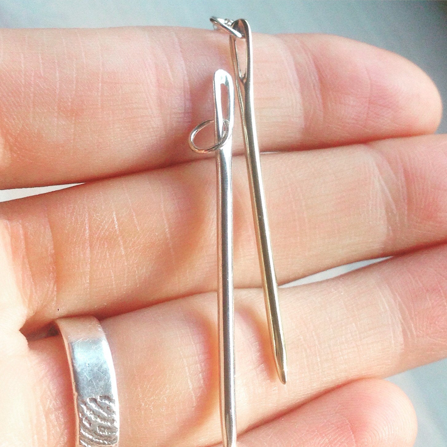 Silver needle pendant – SilverBlueberry