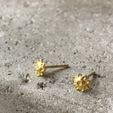 22K gold flower stud earrings